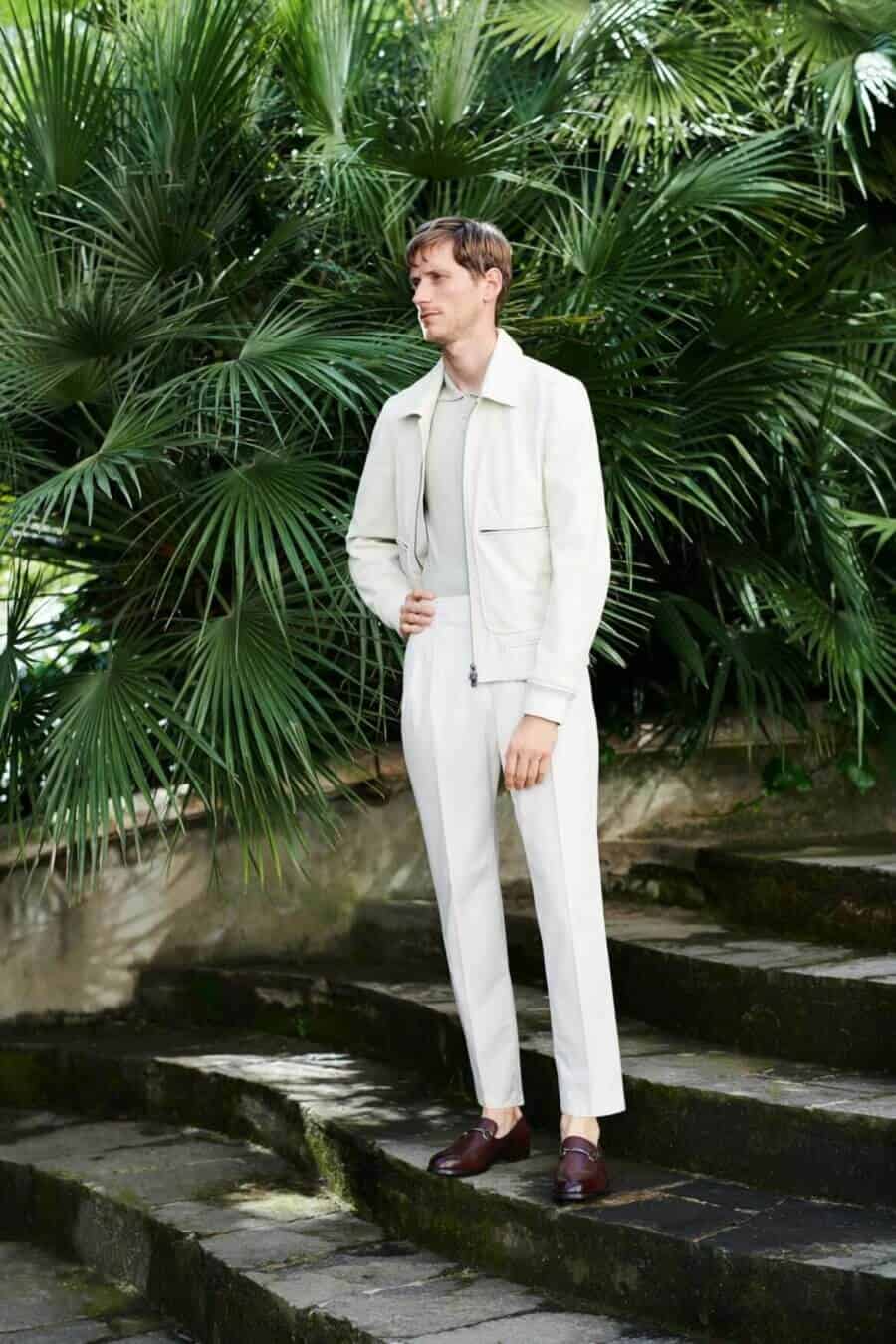 Sophisticated all-white outfit for men