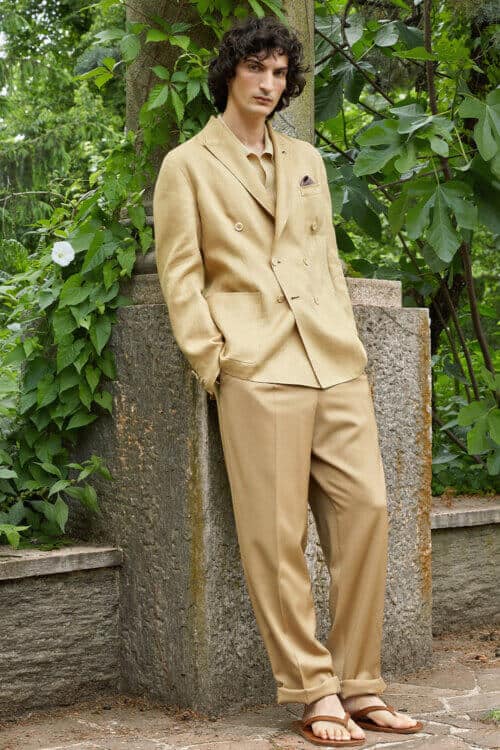 Men's camel oversized double breasted suit worn with sandals