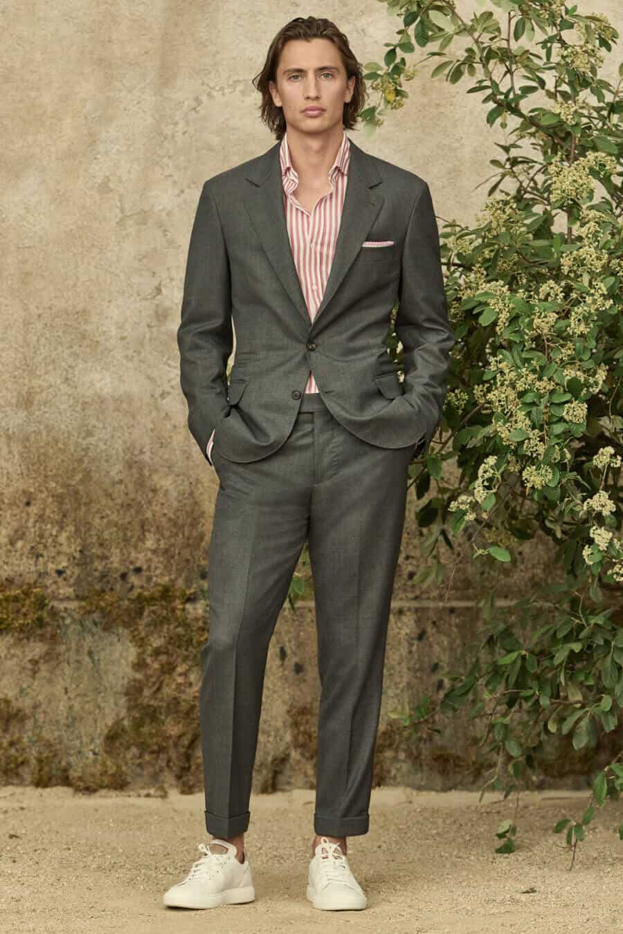 Men's suit, striped shirt and white sneakers outfit
