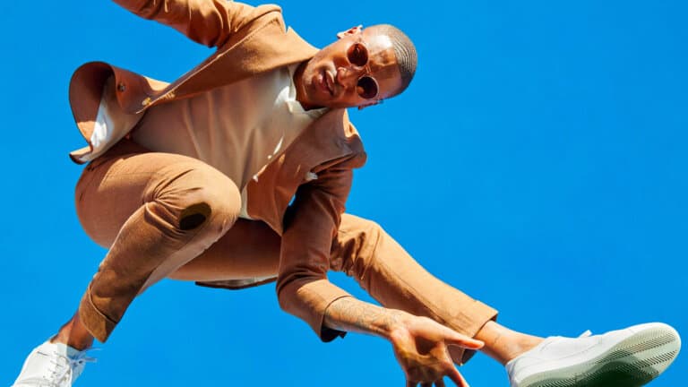 How To Wear Suits With Sneakers