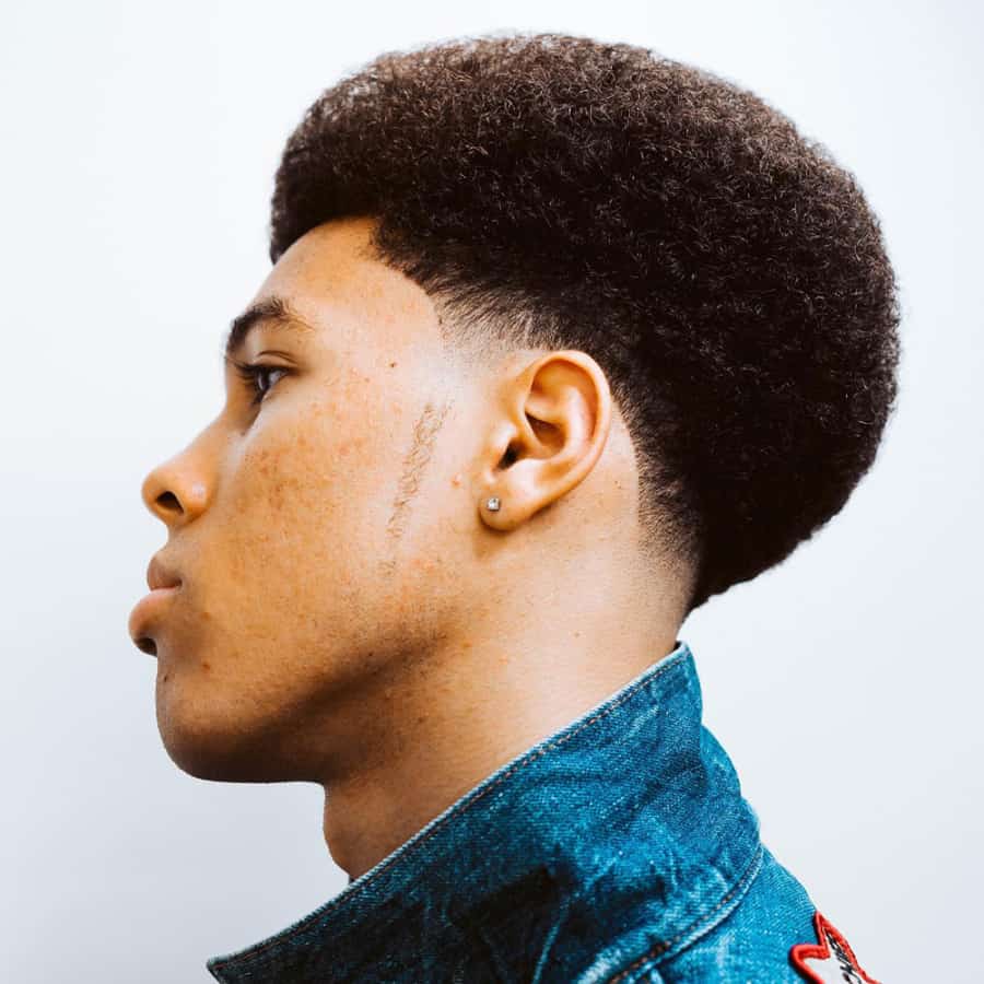 Men's Shaped afro with low fade