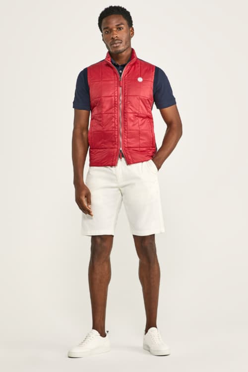 Men's gilet, shorts and T-shirt outfit