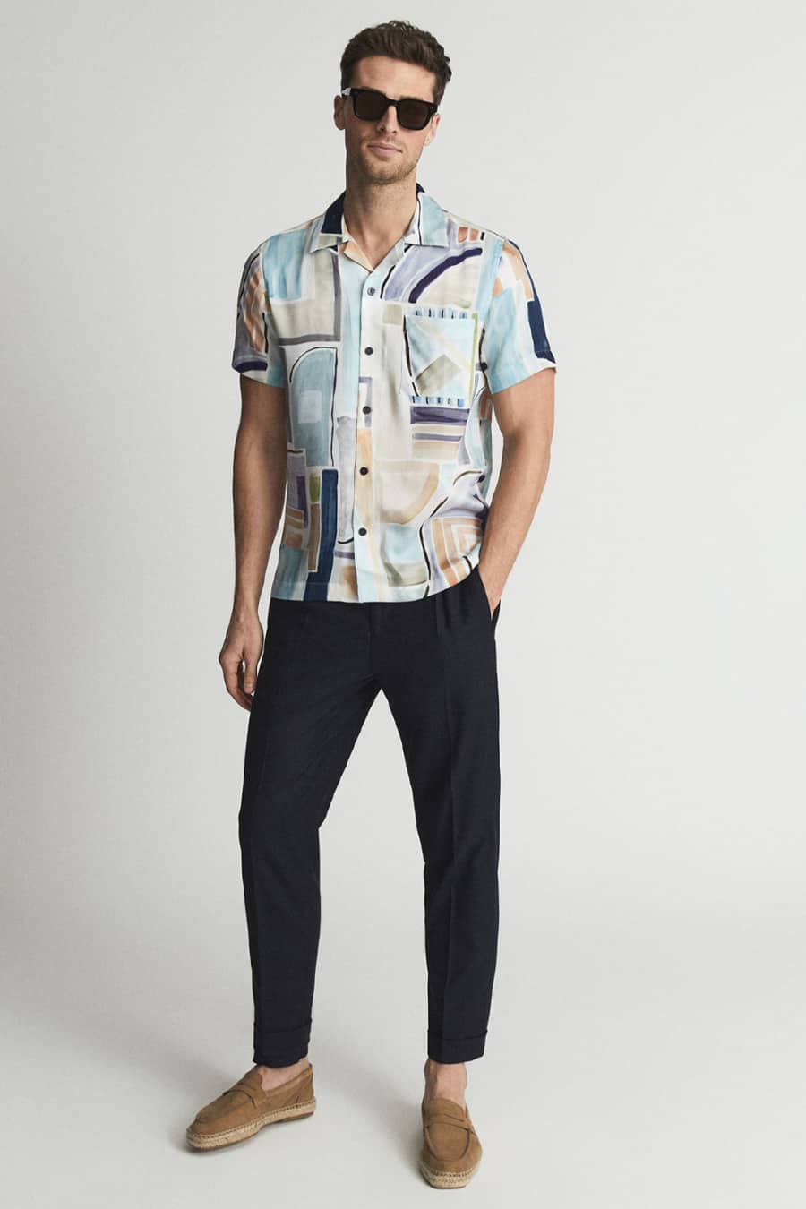 Men's printed cuban collar shirt and chinos outfit worn with espadrilles