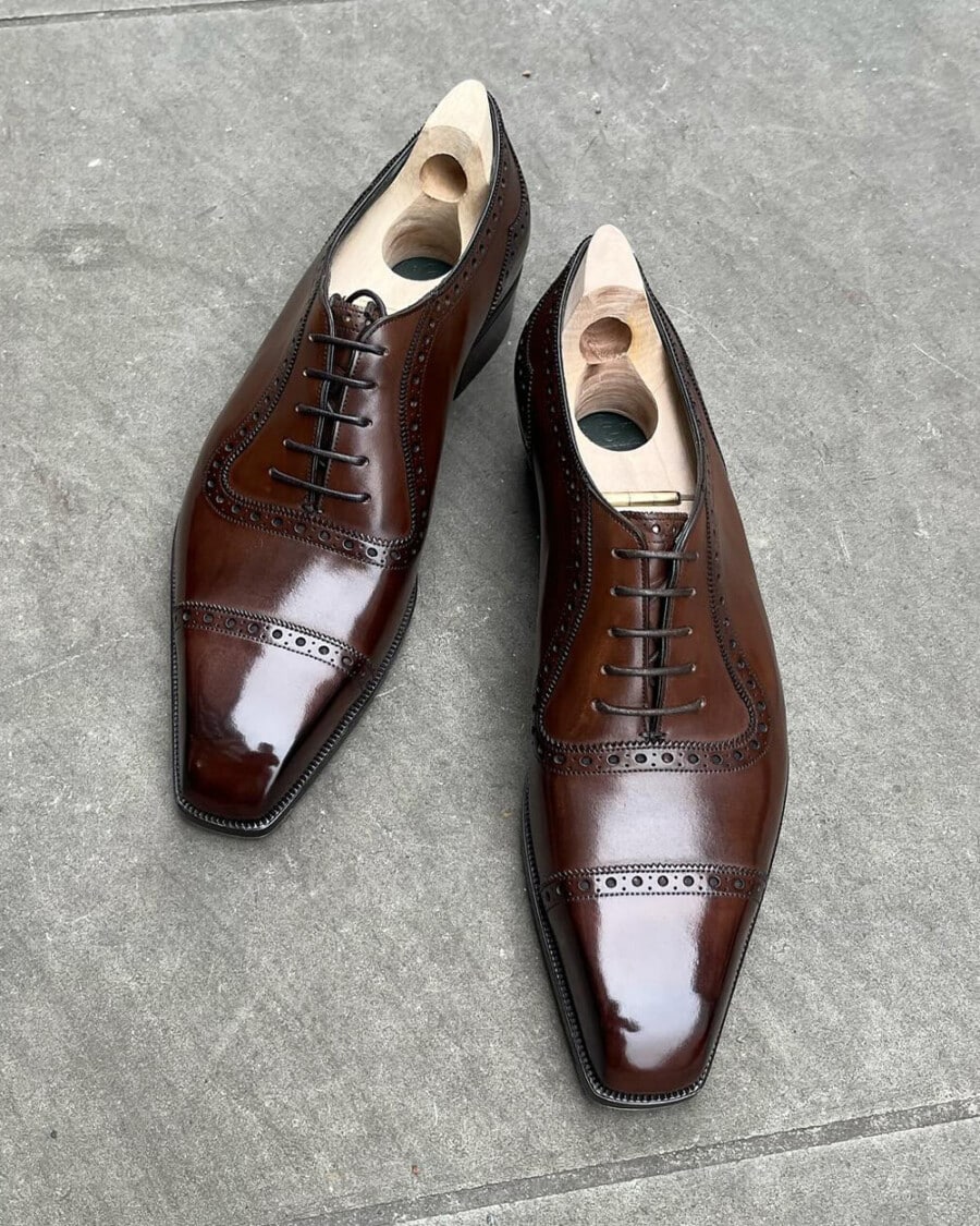 Men's luxury bespoke Gaziano Girling square toe shoes in brown shine leather