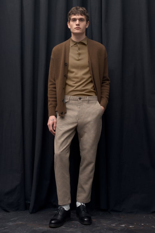 Men's trousers, polo shirt and cardigan 60s outfit