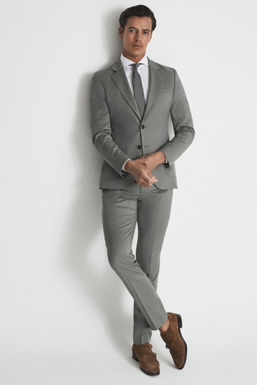 Men's grey suit, white shirt and grey tie outfit