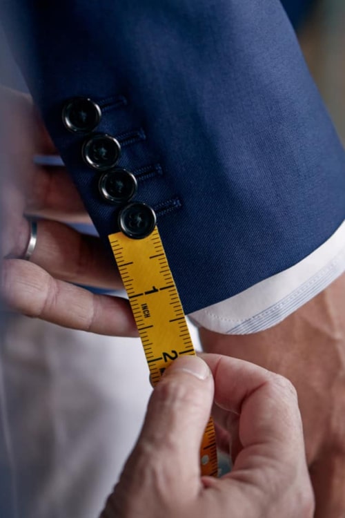 Measuring sleeves for made-to-measure suit