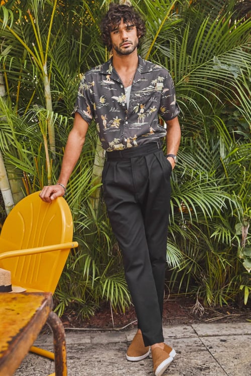 Men's pleated trousers and printed short sleeve shirt outfit