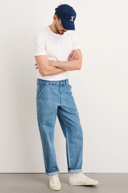 Men's loose fit carpenter jeans trend outfit