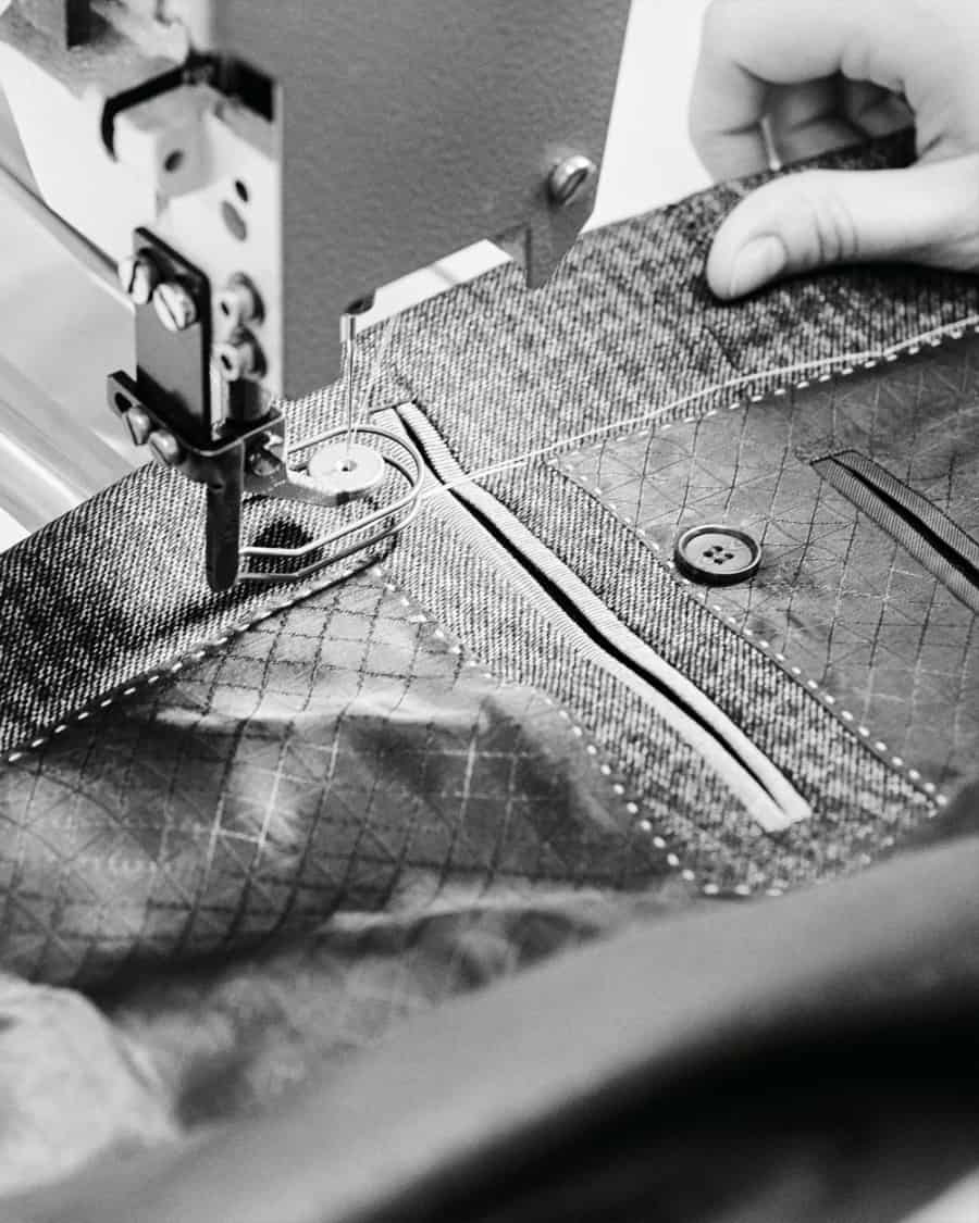 Stitching the lining of a made to measure suit jacket