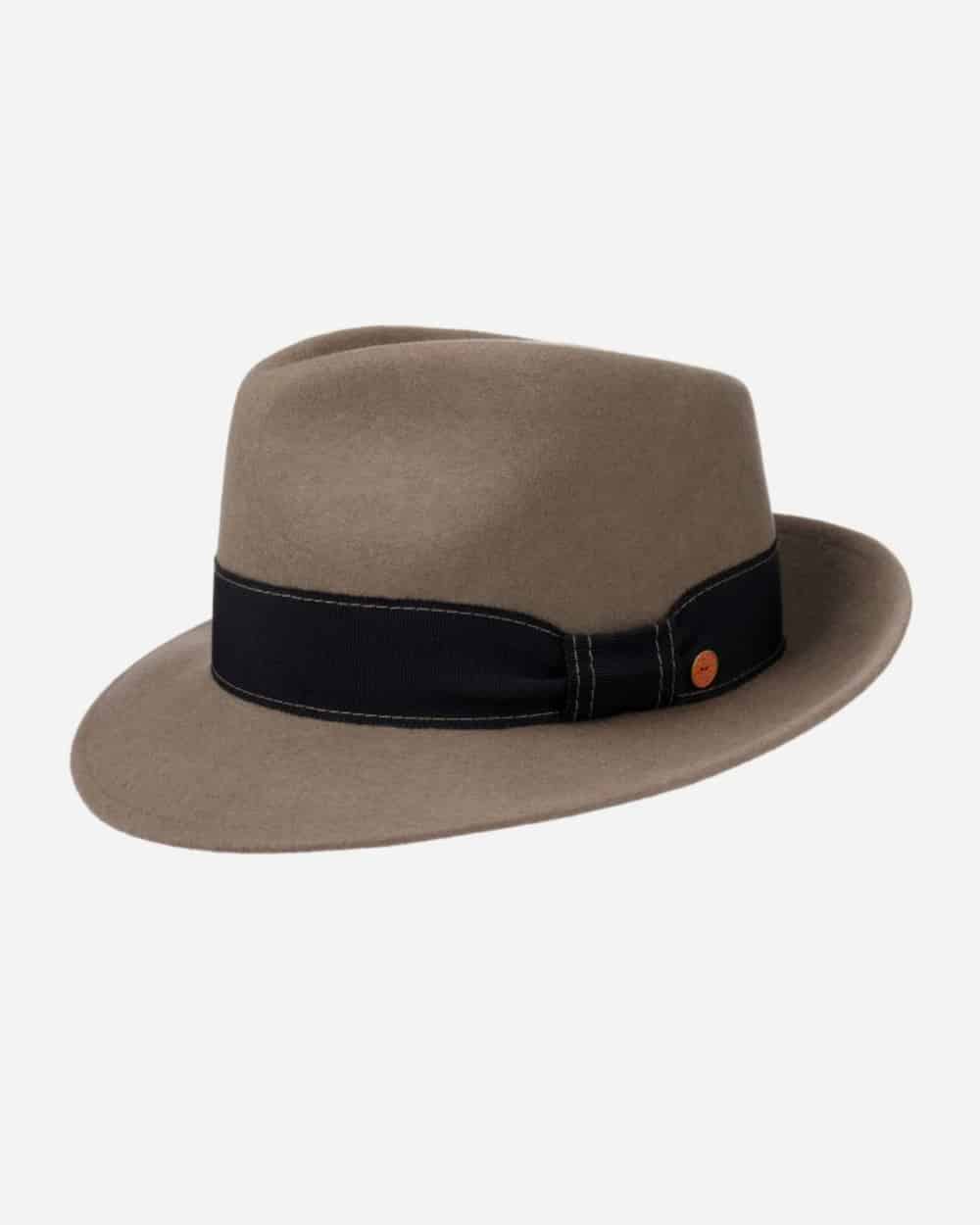 9 Types Of Hats For Men (And Will They Look Good On You?)