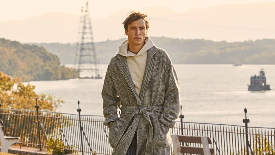 Men's hoodie outfit inspiration