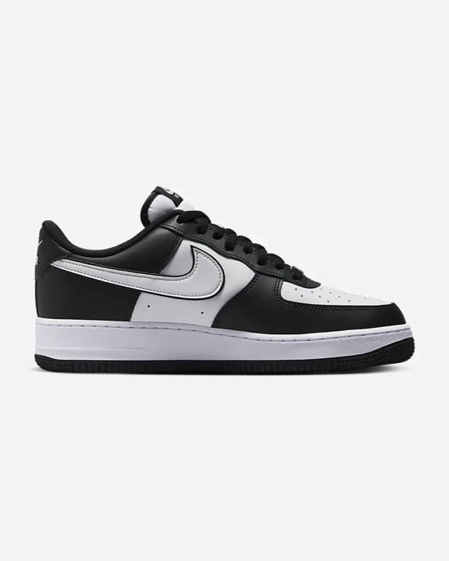 Nike Air Force 1 '07 sneaker in black and white