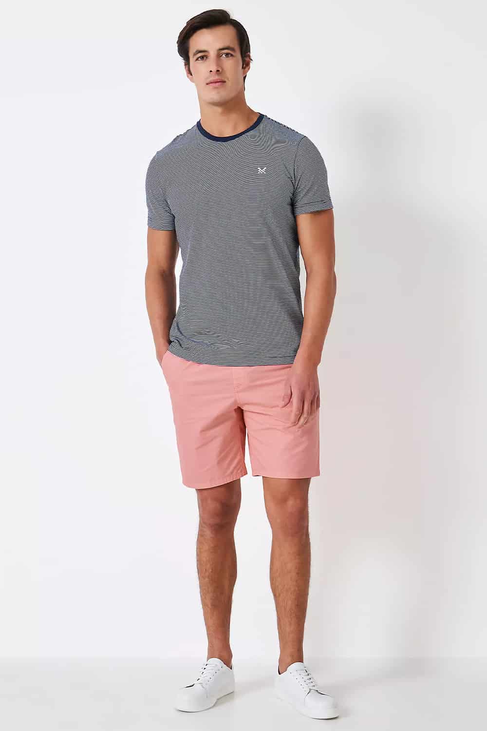 Pink Shorts Outfits 21 Examples & Shirt Colours That Go Best