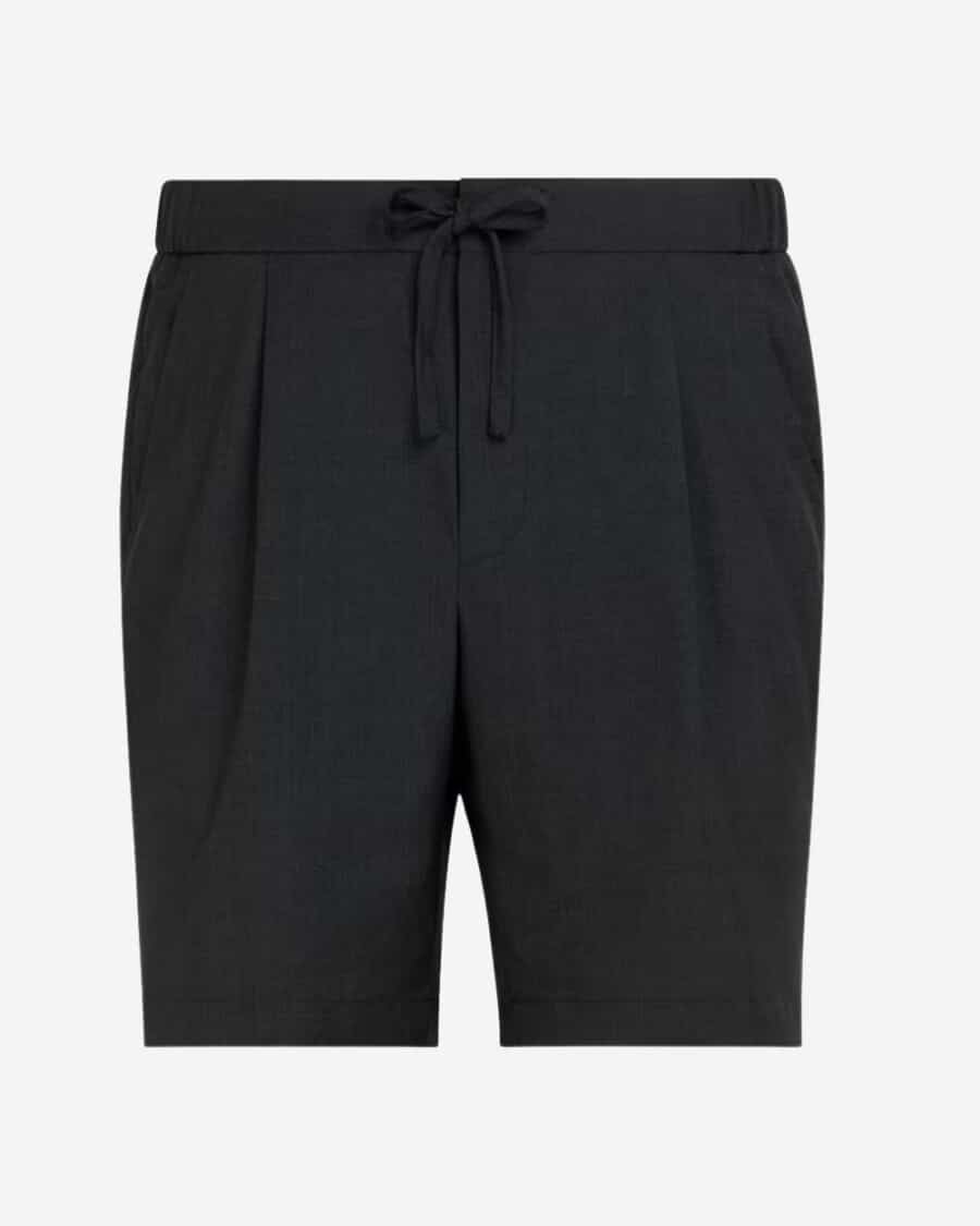 Suitsupply Pleated Shorts 900x1125 