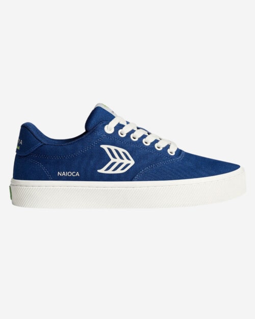 Cariuma NAIOCA Canvas Sneaker in blue