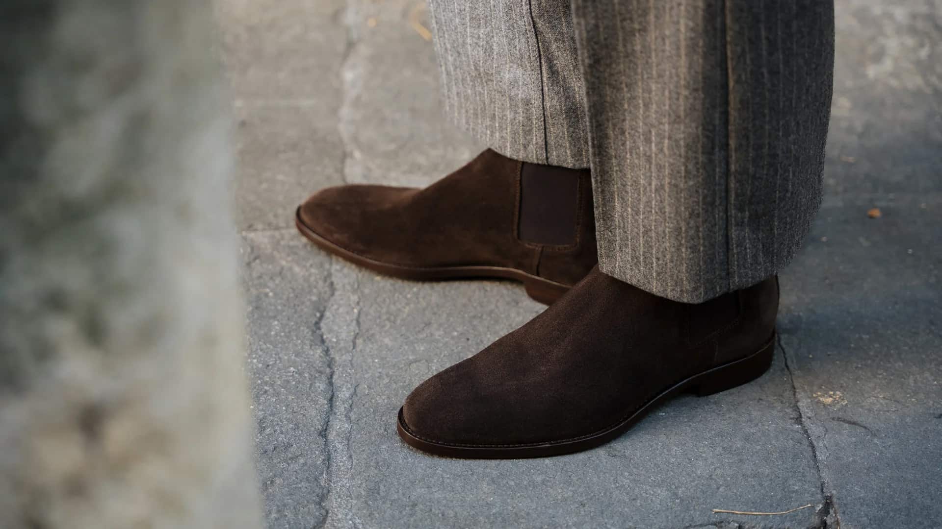 How to wear chelsea boots with a suit