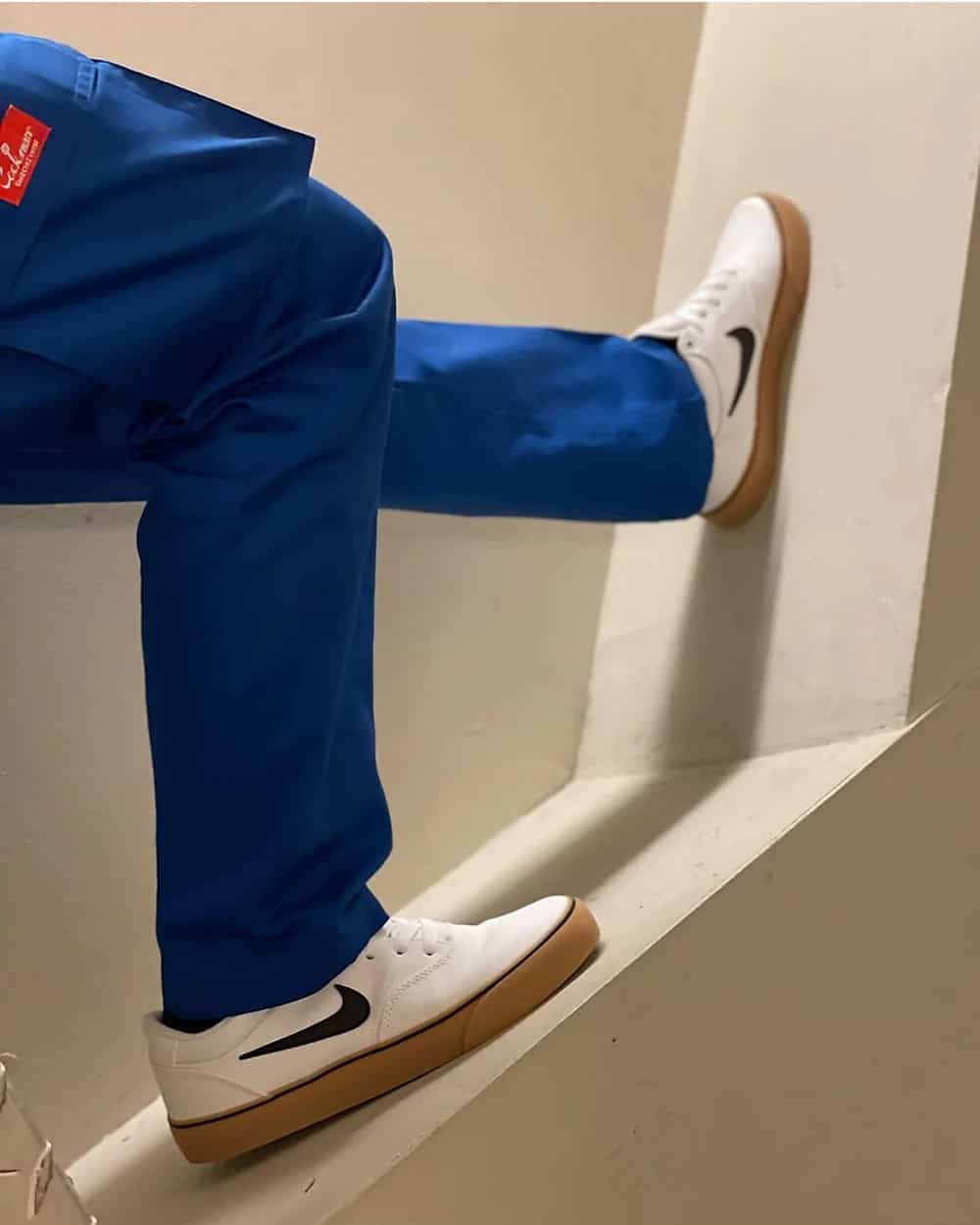 comfortable canvas sneakers