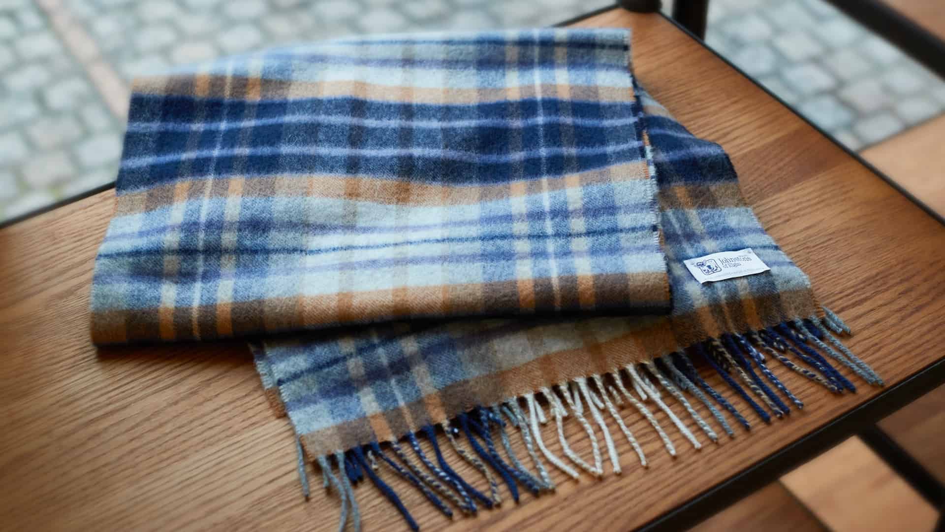 Louis Vuitton Mng Giant Cashmere Scarf